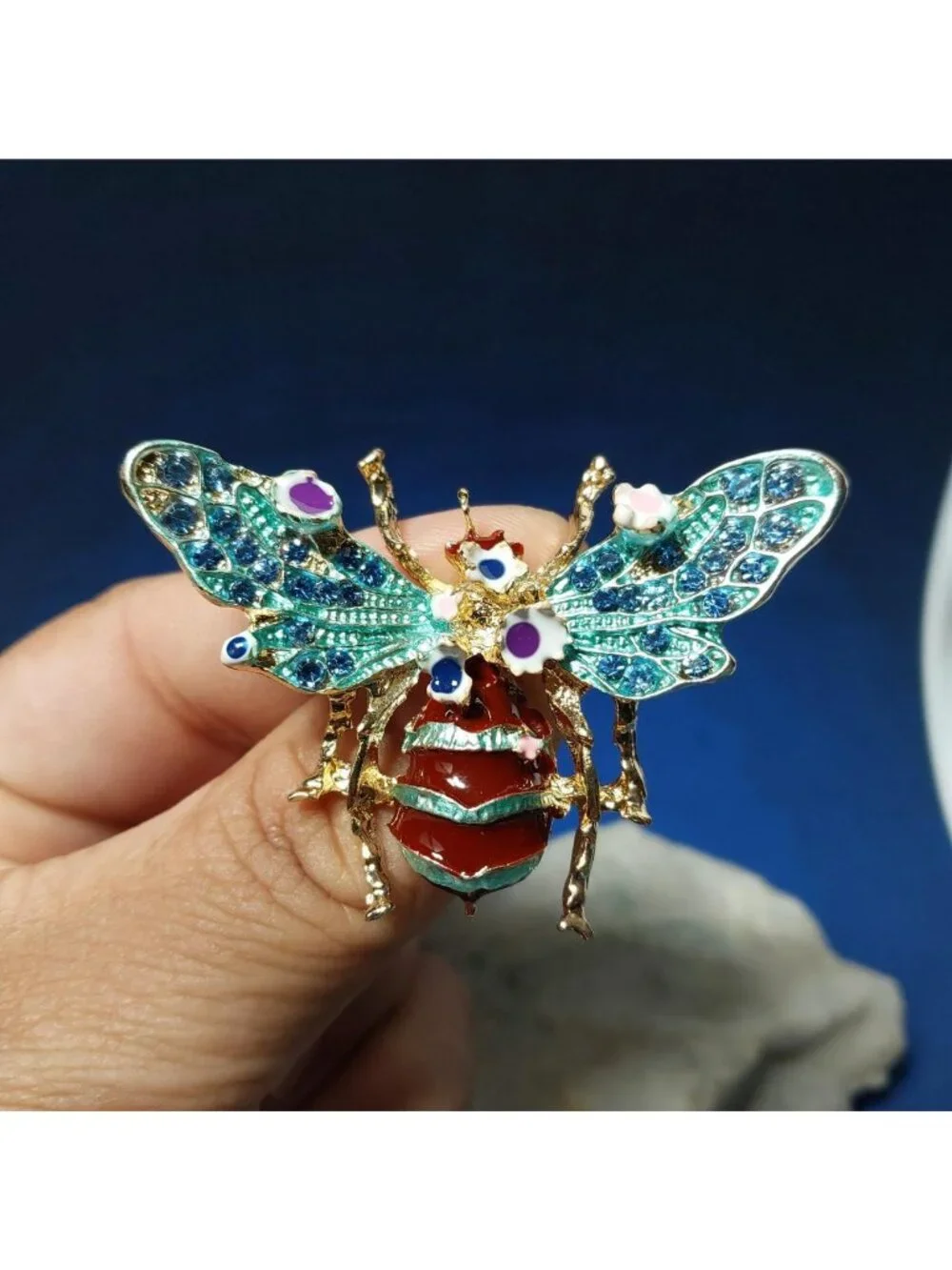 Bee Brooches Beautifully Detailed